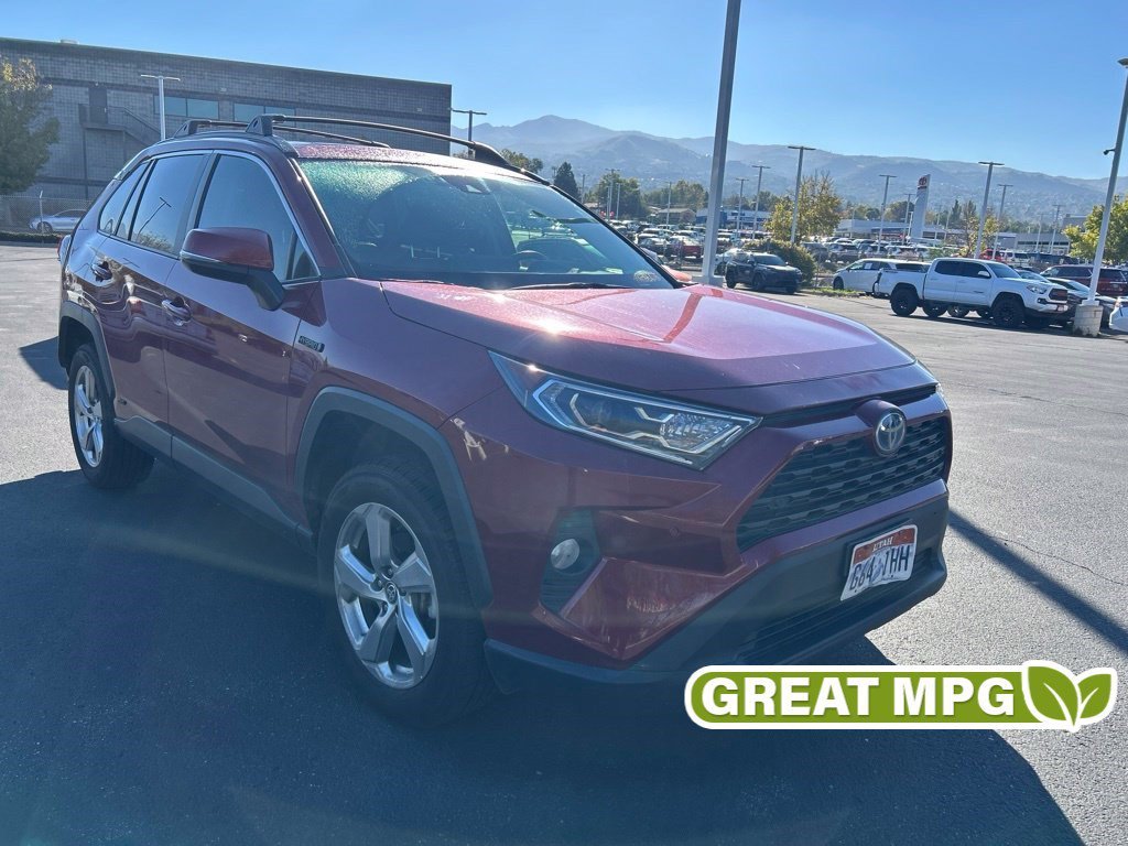 Used 2021 Pearl Toyota XLE Premium image 1