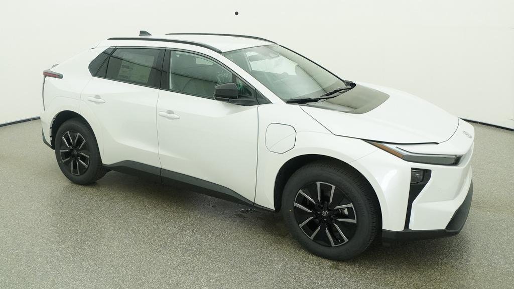 New 2026 Wind Chill Pearl Toyota XLE image 40