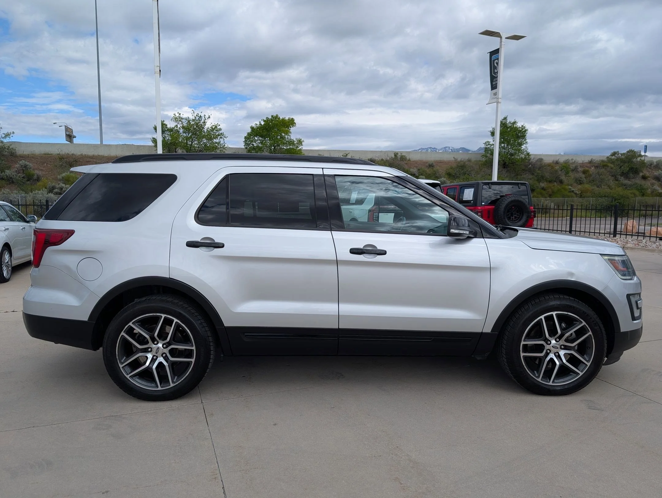 Used 2016 Ingot Silver Metallic Ford Sport image 6