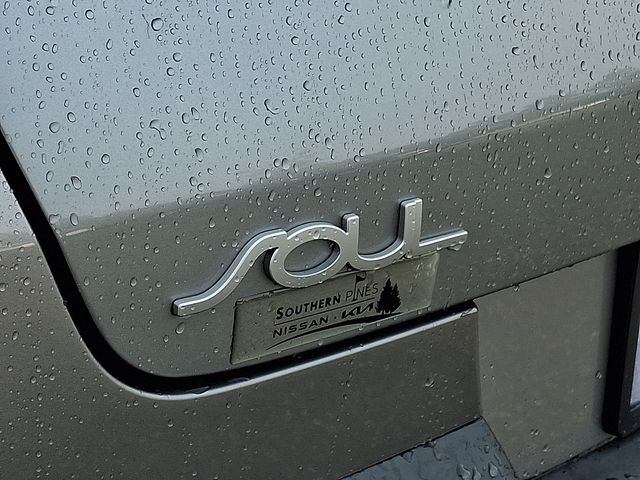 Used 2022 Gray Kia LX image 32