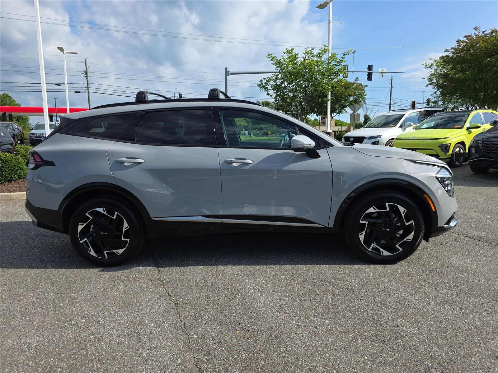 Used 2025 Wolf Gray Kia SX-Prestige image 7
