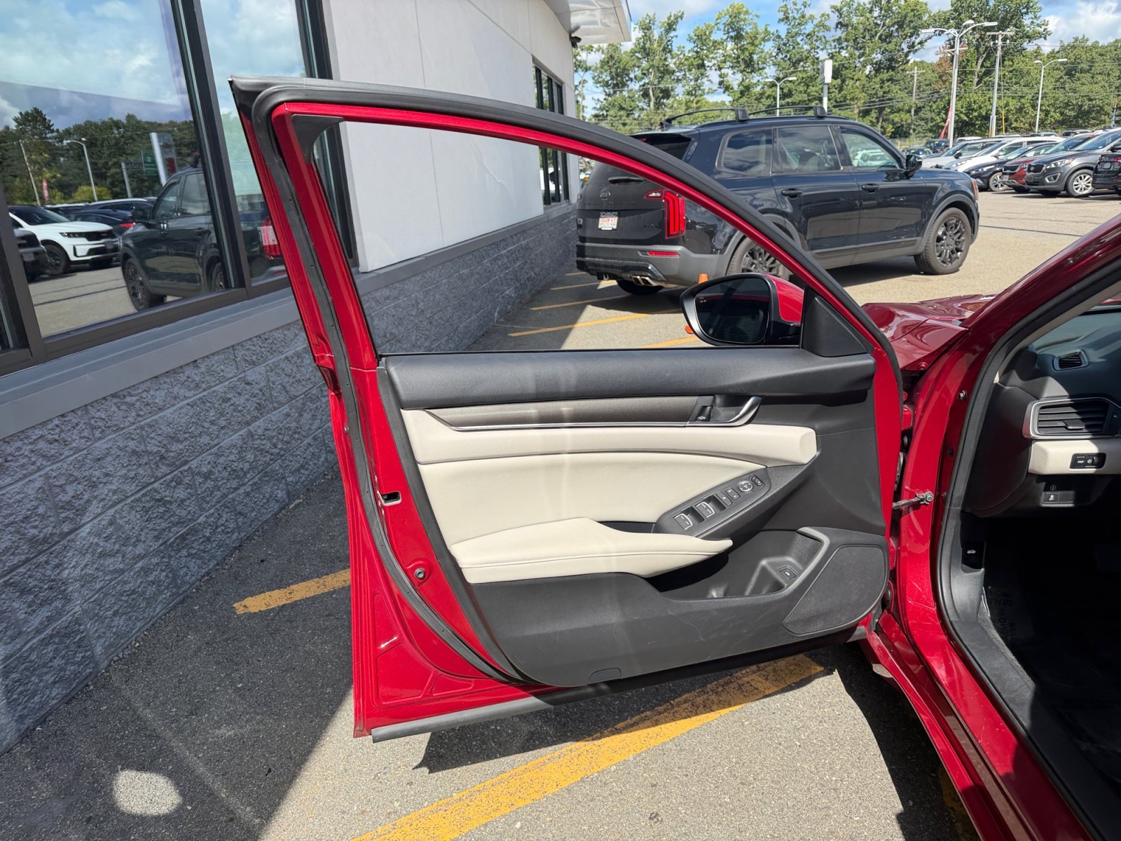 2018 Honda Accord LX - Photo 26