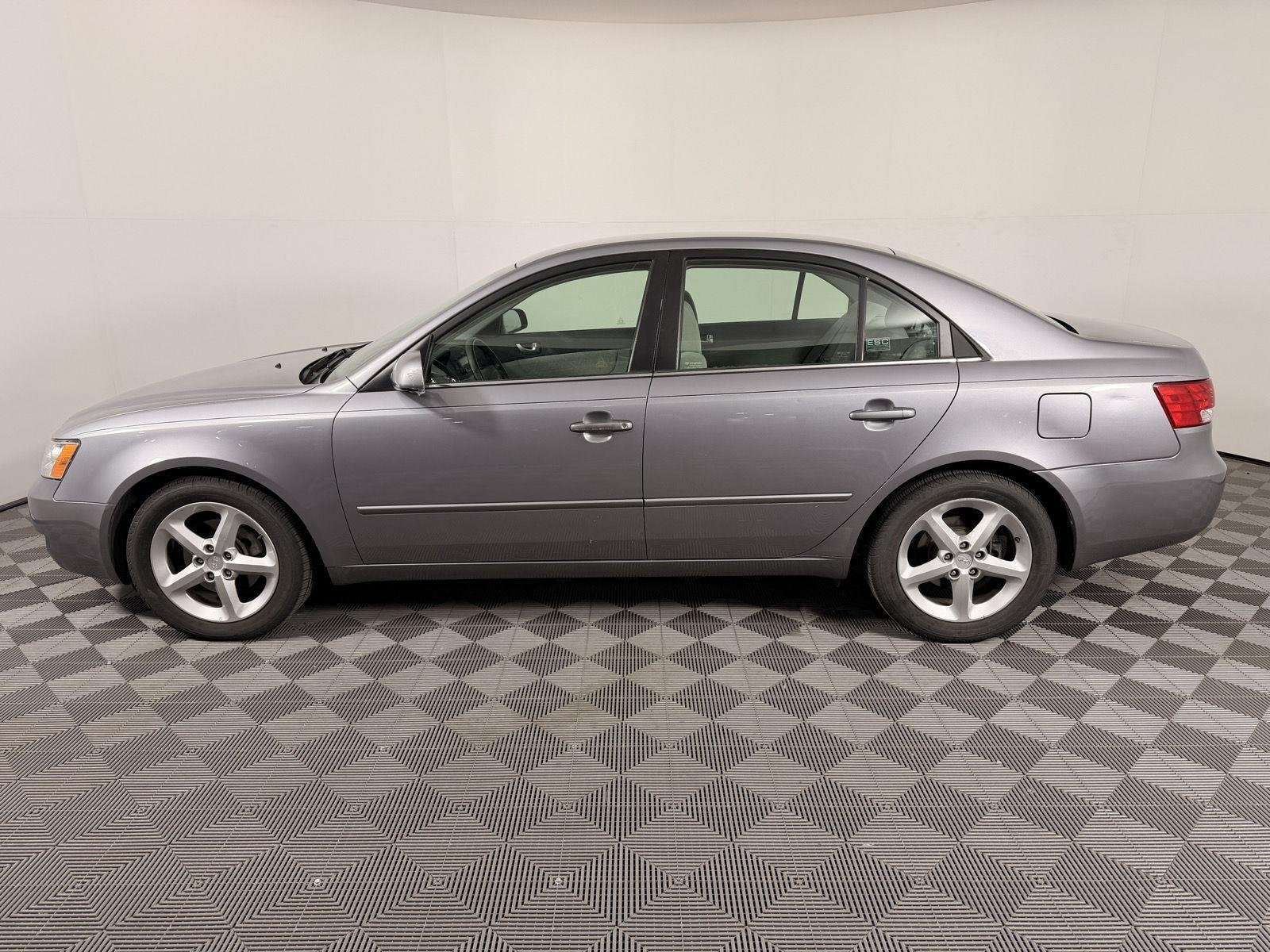 Used 2007 Hyundai Sonata SE with VIN 5NPEU46F27H217723 for sale in Canon City, CO