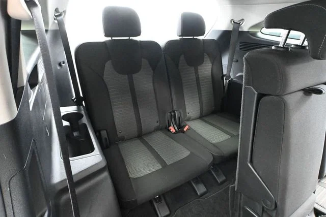 2023 Kia Sorento LX - Photo 42
