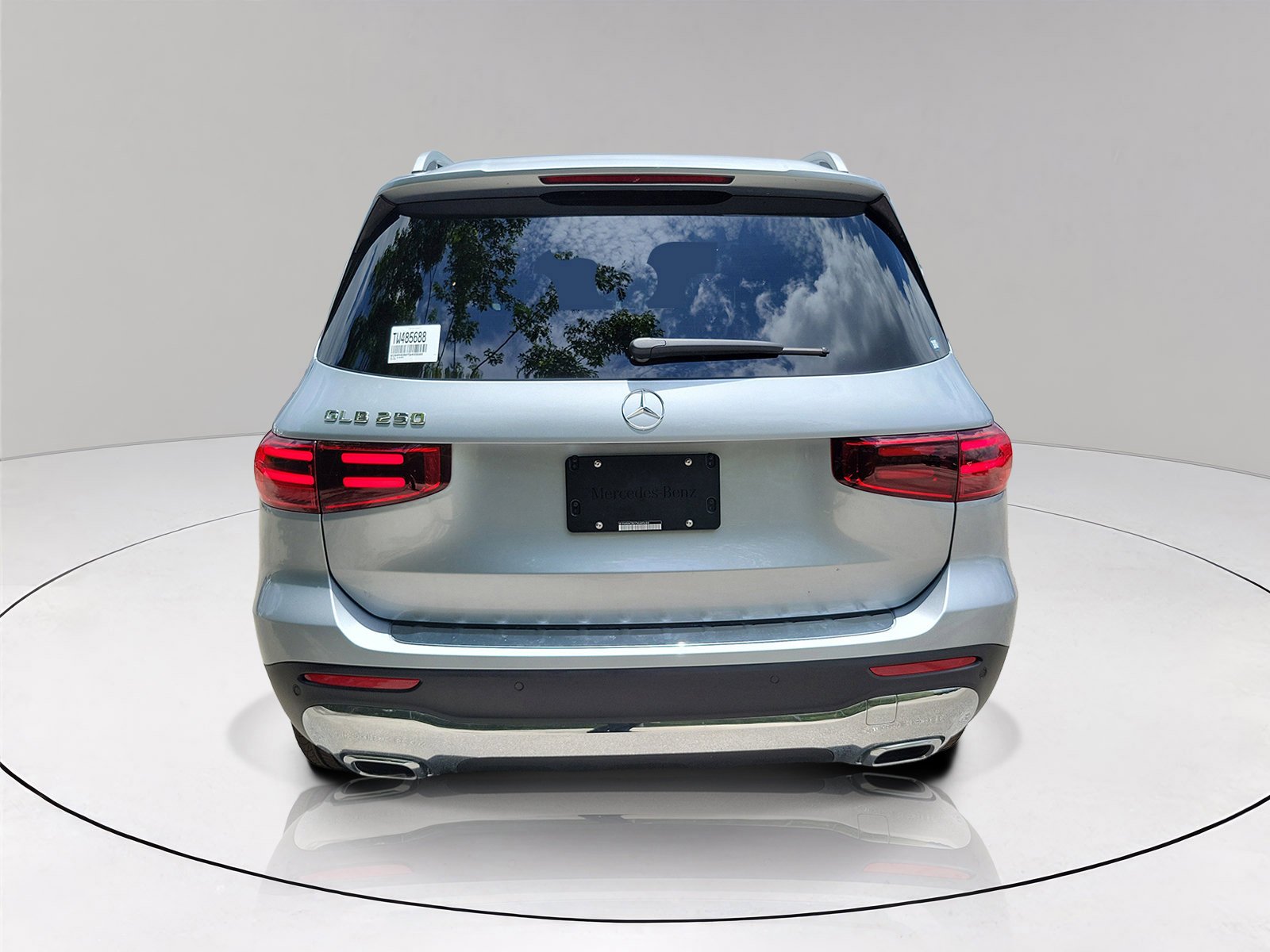 New 2026 Cirrus Silver Metallic Mercedes-Benz GLB 250 image 37