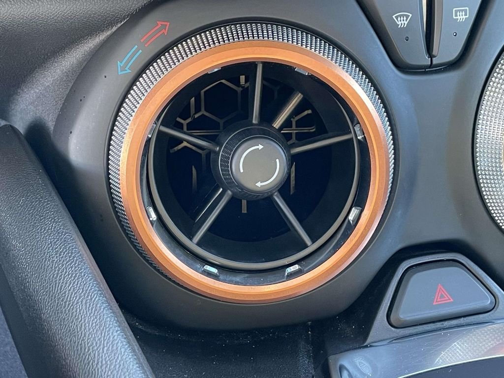 2024 Chevrolet Camaro 1LT - Photo 29