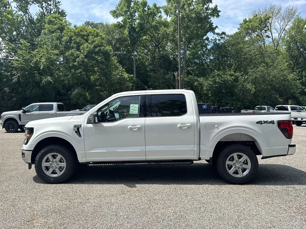 New 2026 White Ford XLT image 4