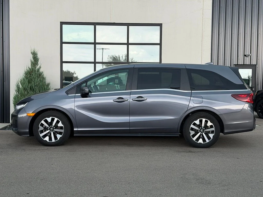 Used 2025 Gray Honda EX-L image 2