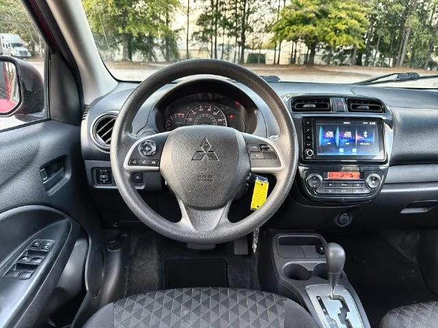Used 2024  Mitsubishi  image 14