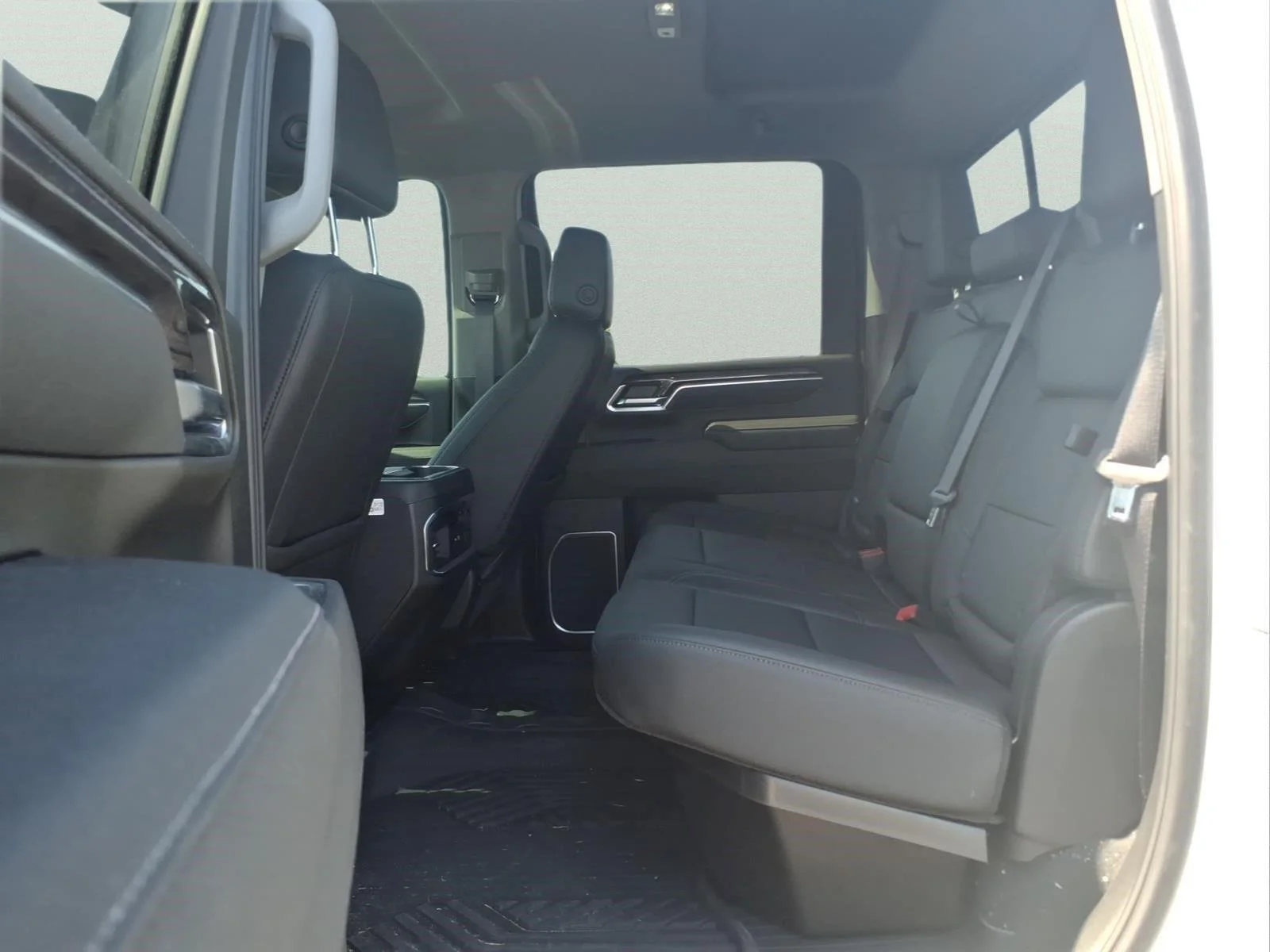 Used 2026 Summit White Chevrolet LTZ image 11