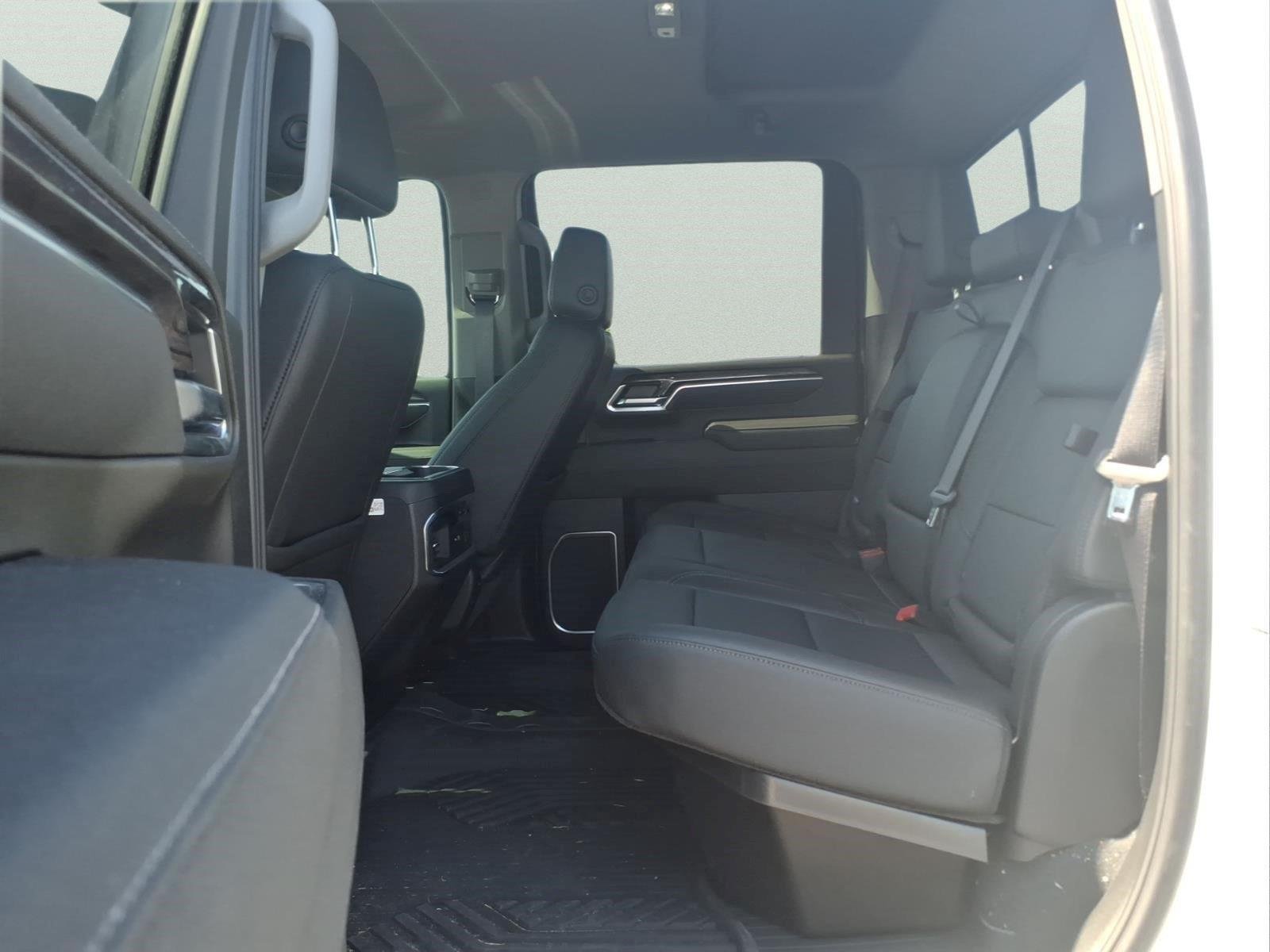 Used 2026 Summit White Chevrolet LTZ image 11