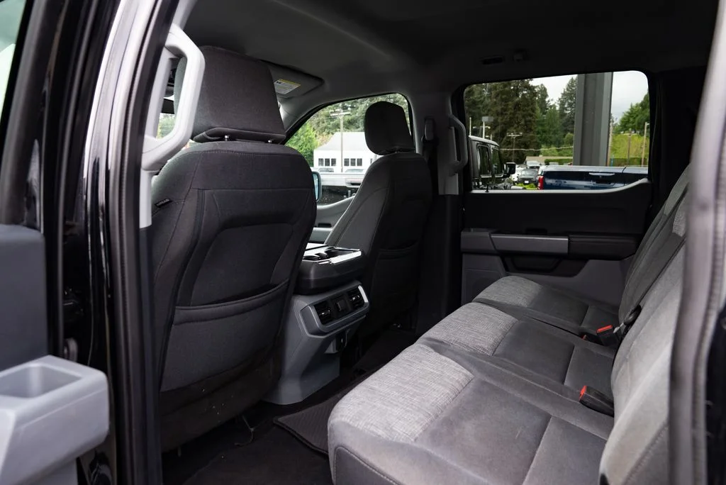 Used 2023 Black Ford XLT image 20