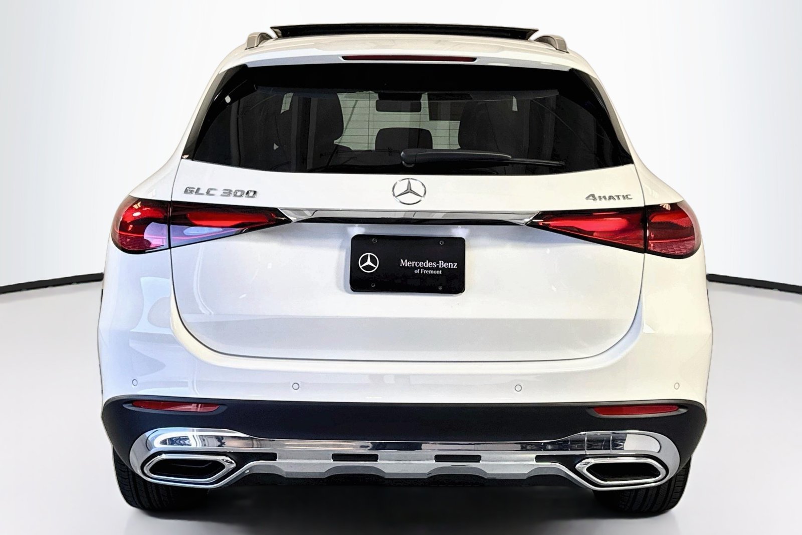 New 2026 Polar White Mercedes-Benz GLC 300 image 6