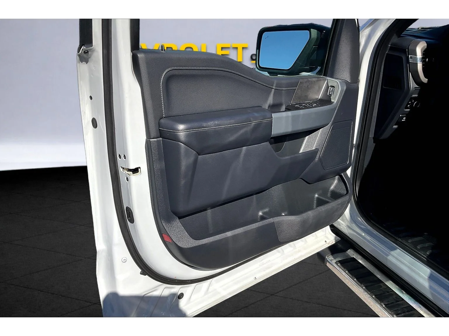 Used 2024 Gray Ford XLT image 16