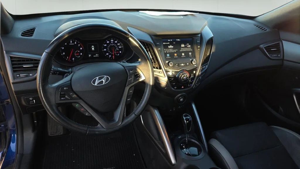 Used 2017 Blue Hyundai Turbo image 15
