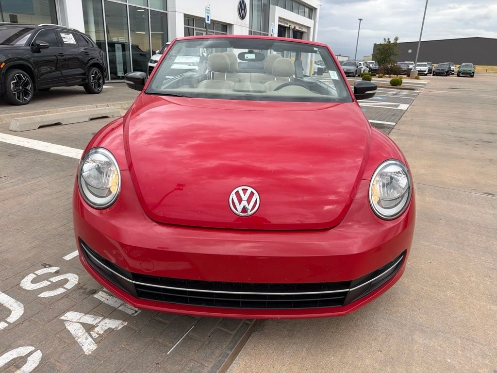 Used 2013 Tornado Red Volkswagen 2.0 TSi image 2