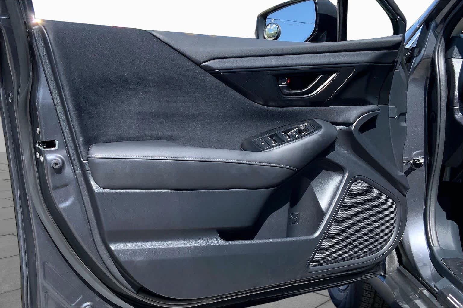 Used 2025 Magnetite Gray Metallic Subaru  image 19