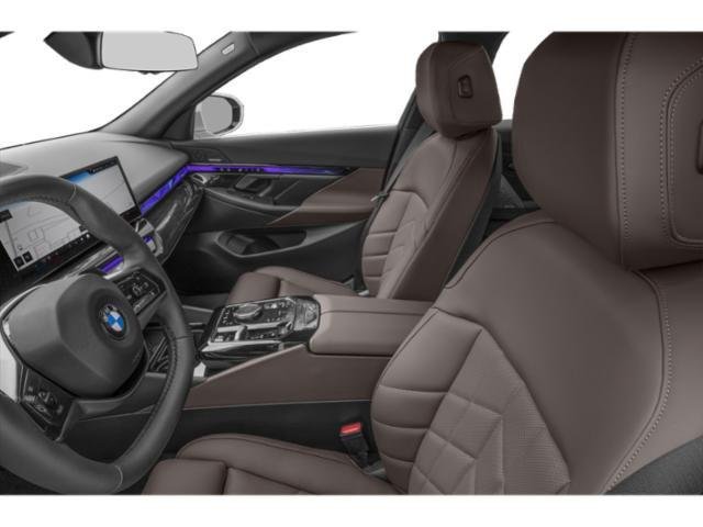 New 2027 Carbon Black Metallic BMW 540i xDrive image 4
