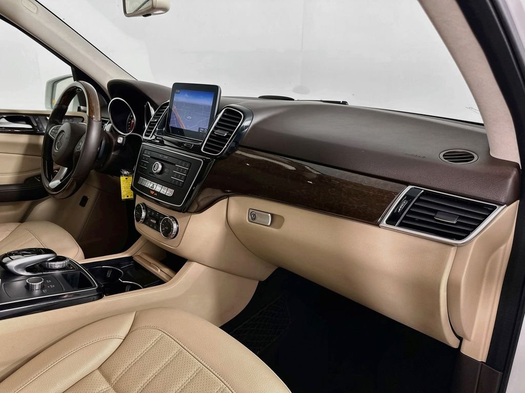 Used 2018 Polar White Mercedes-Benz GLE 350 image 30
