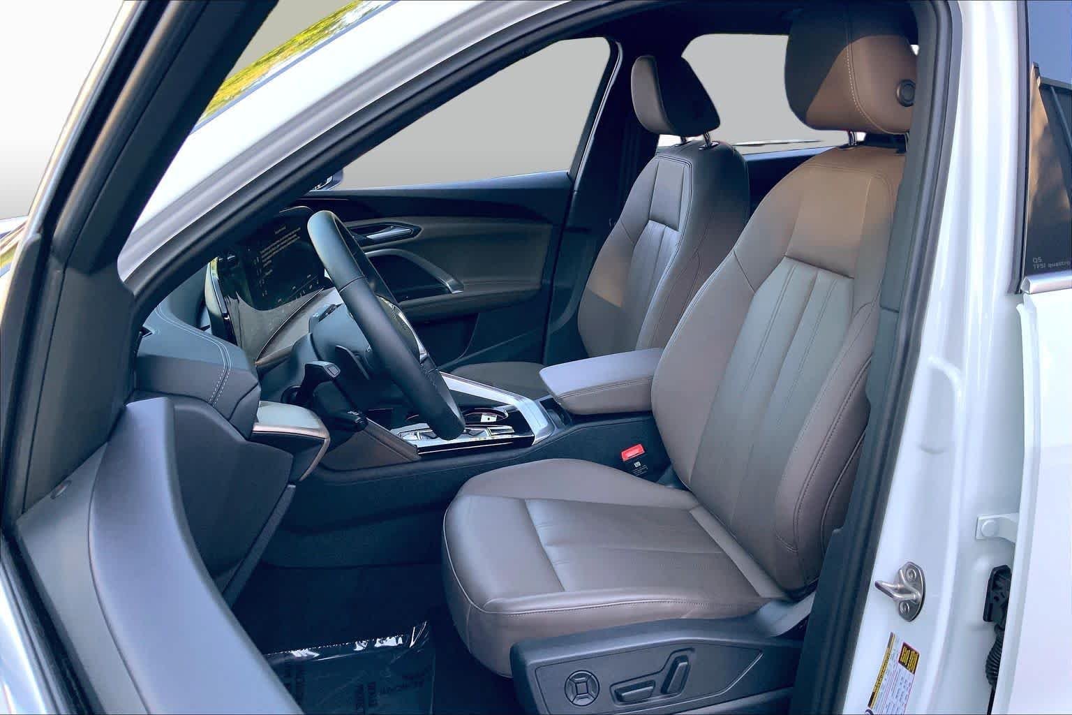 Used 2025 Glacier White Metallic Audi Premium image 8