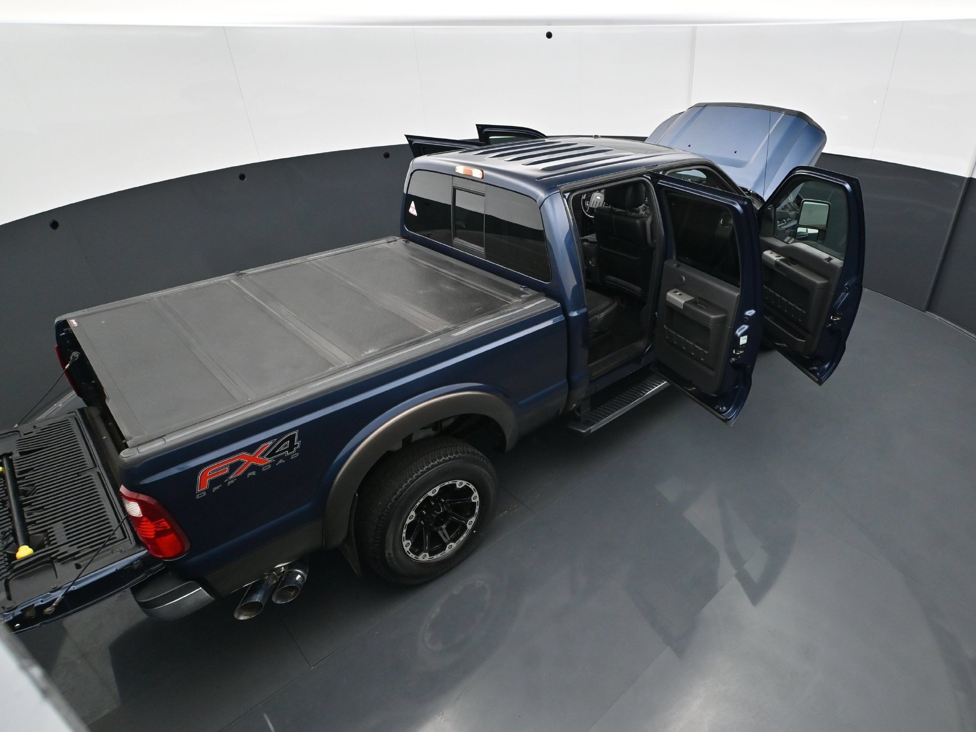 Used 2016  Ford  image 42