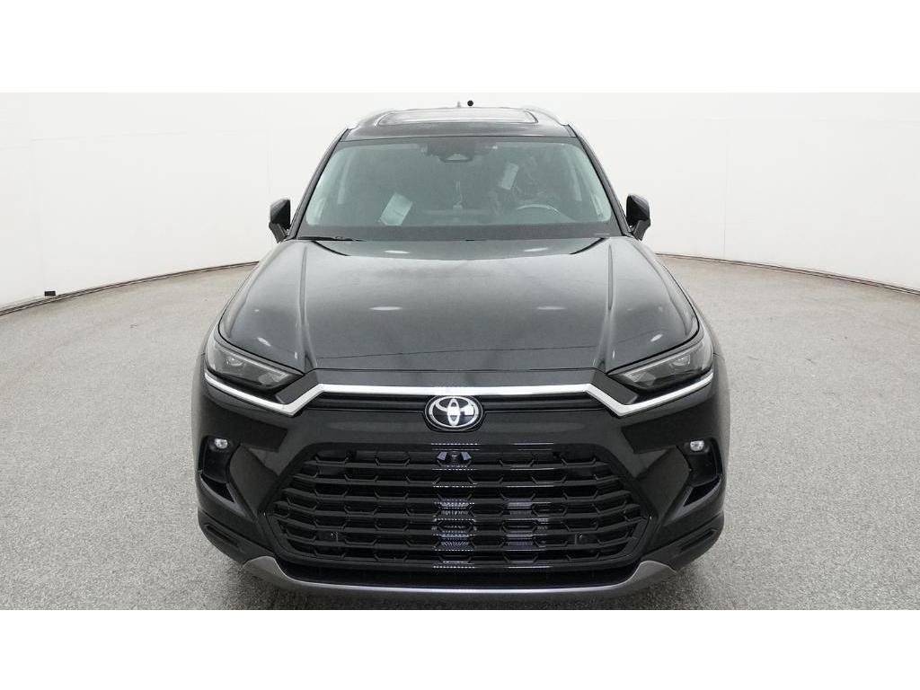 New 2026 Midnight Black Metallic Toyota Platinum image 15