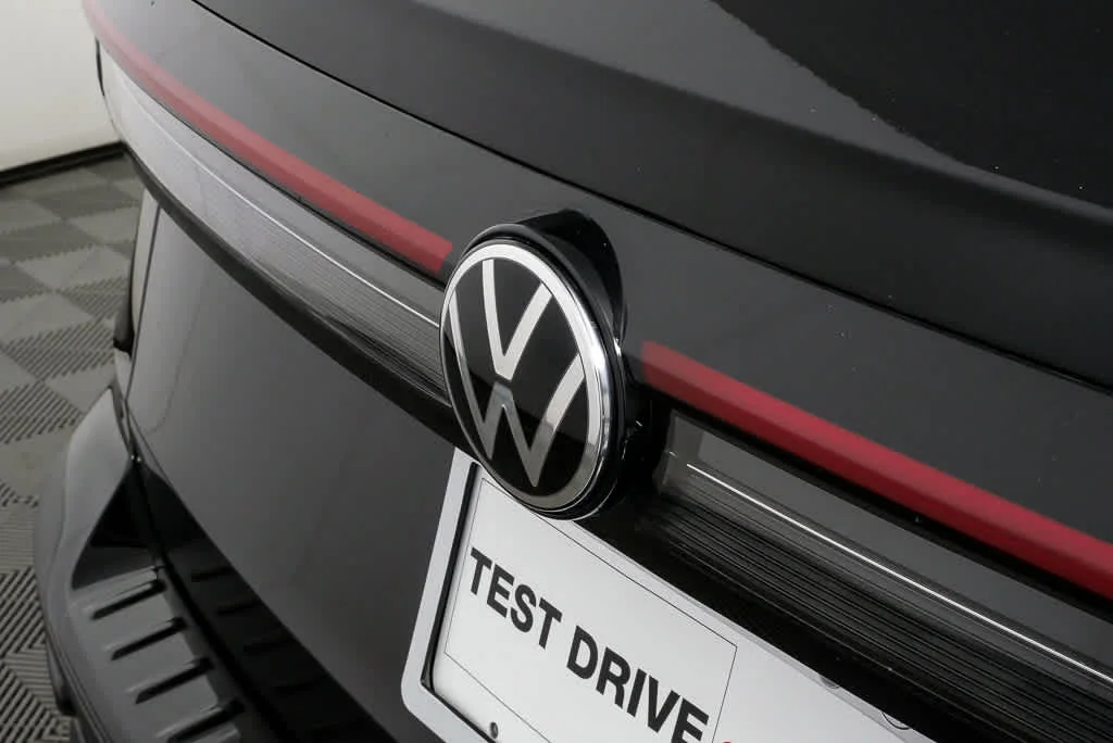 New 2026 Deep Black Pearl Volkswagen S image 33