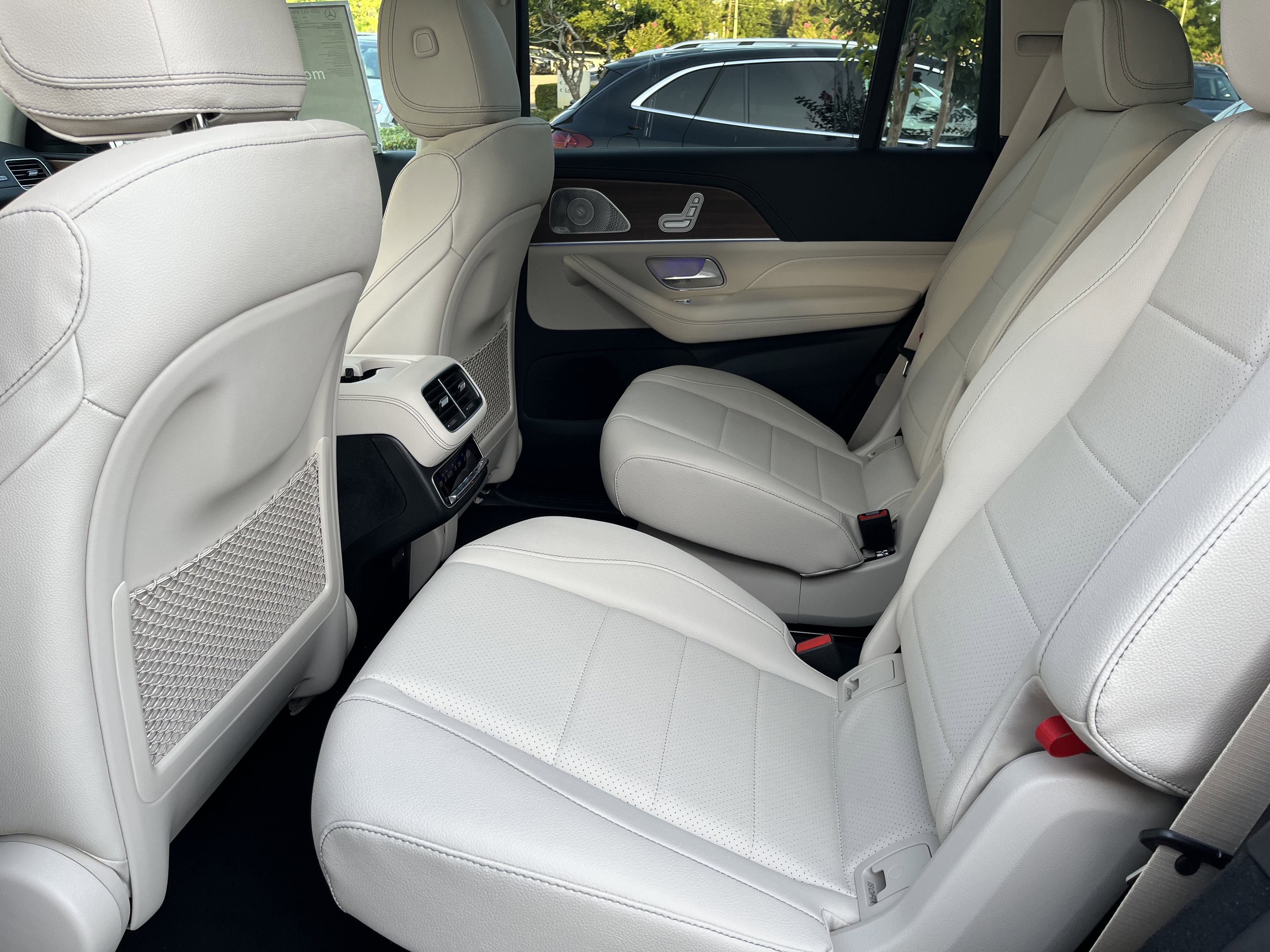 New 2026 Polar White Mercedes-Benz GLS 450 image 48