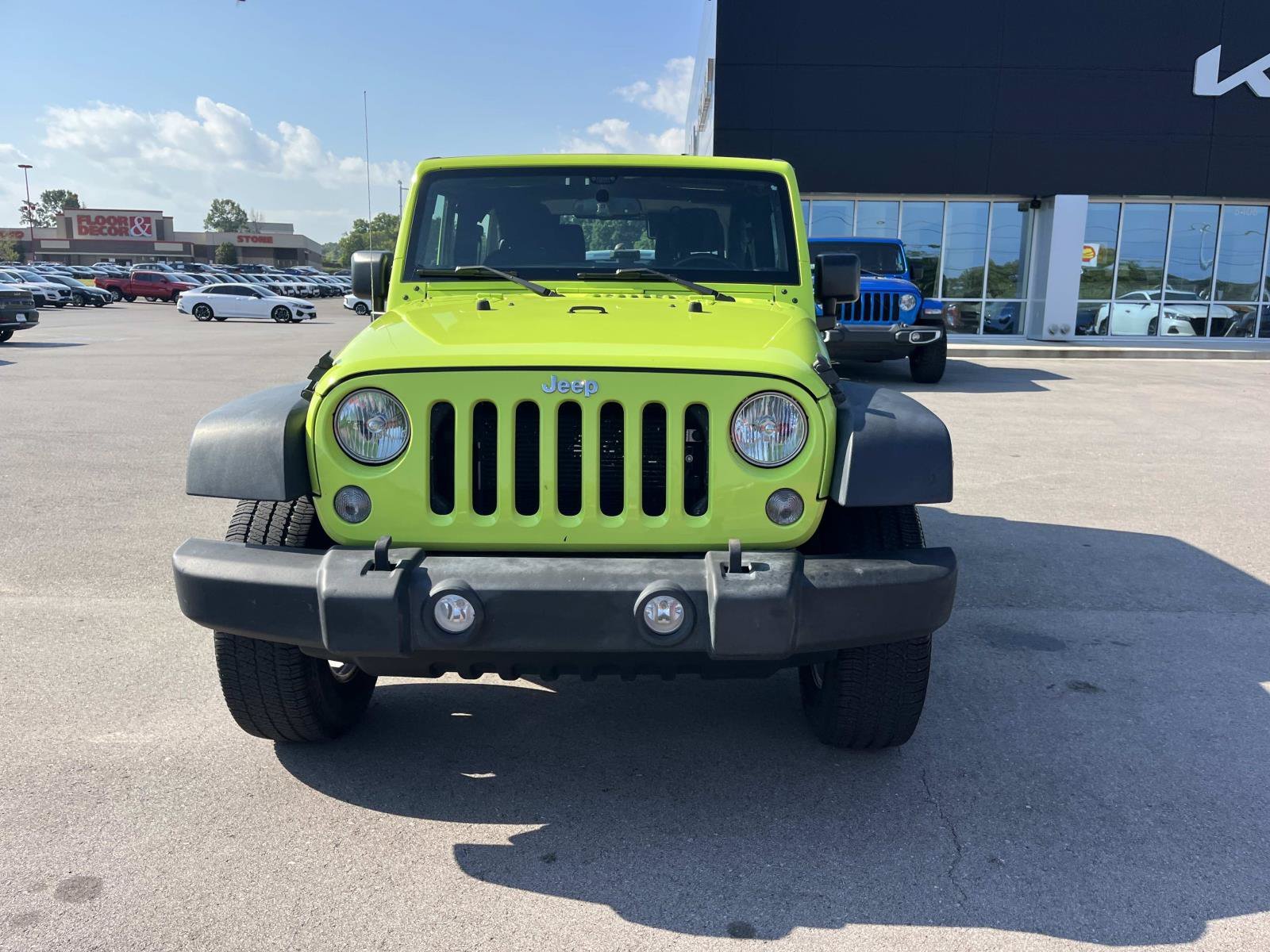 Used 2017 Hypergreen Clearcoat Jeep Sport image 8