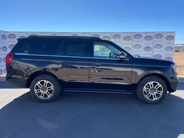 2026 Ford Expedition Active 4x4's photo