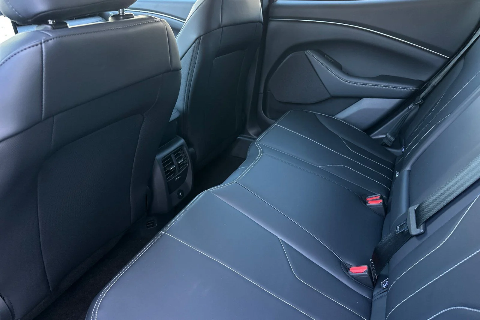 New 2026 Glacier Gray Metallic Tri-coat Ford Select image 11