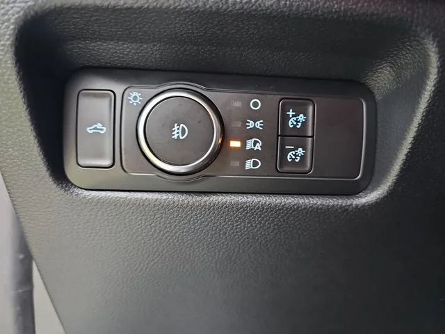 Used 2024 Green Ford XLT image 23