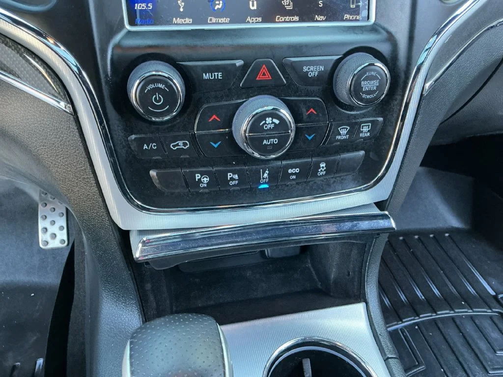Used 2018 White Jeep SRT image 23