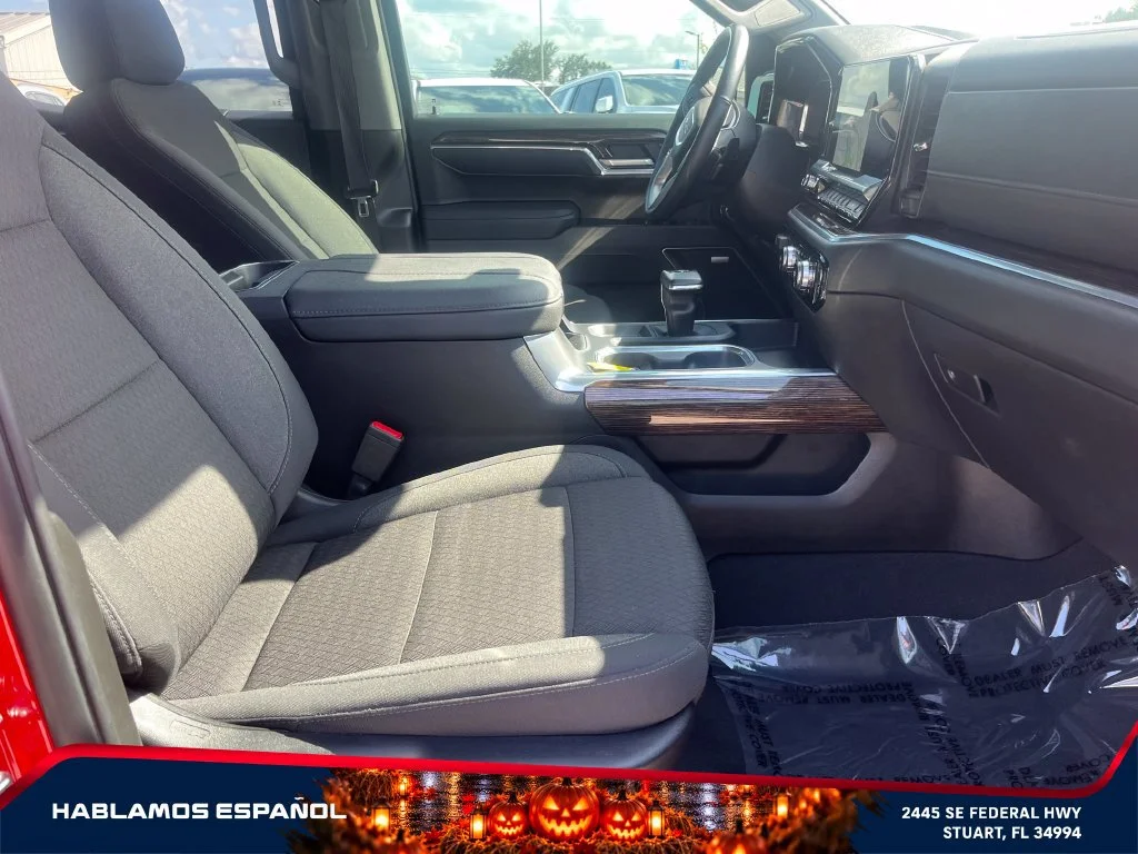 Certified Used 2026 Cardinal Red GMC Elevation image 19
