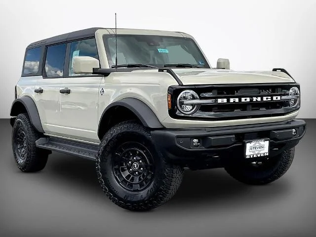 New 2026 Desert Sand Ford Outer Banks® image 35