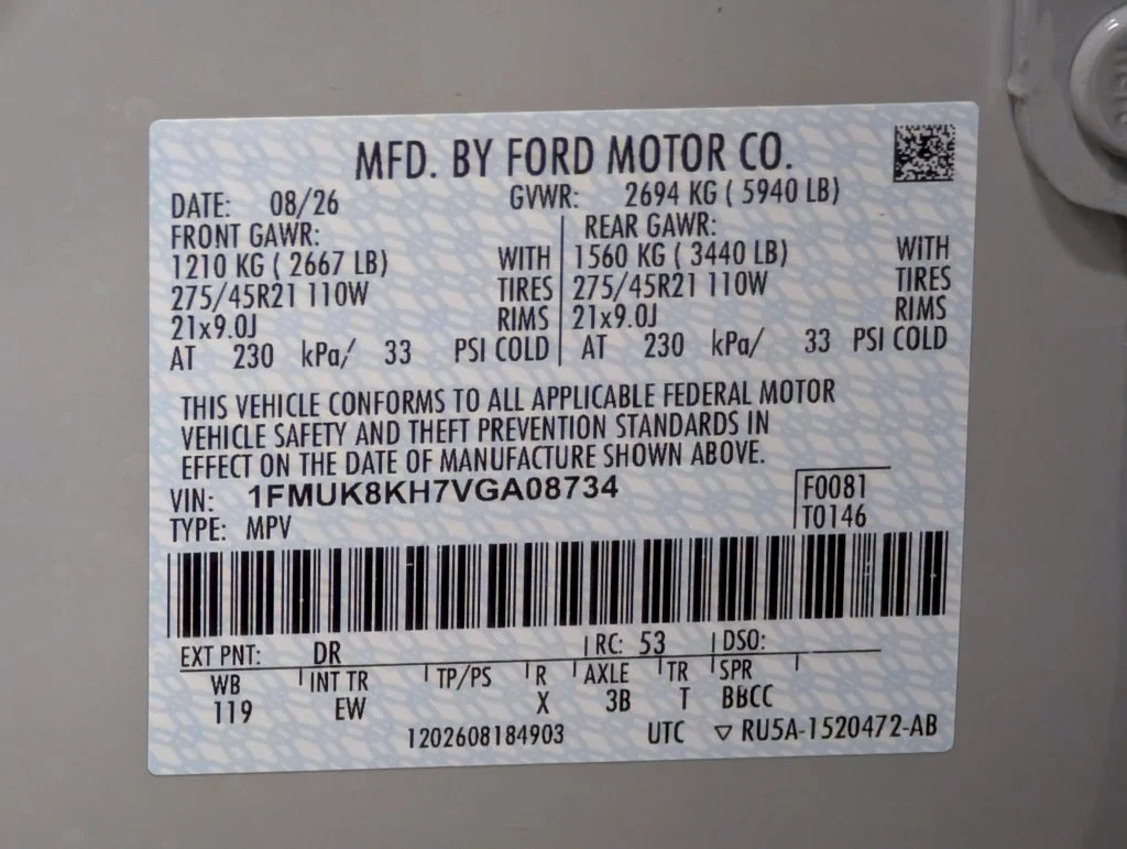 New 2027 Avalanche Gray Ford ST-Line image 25