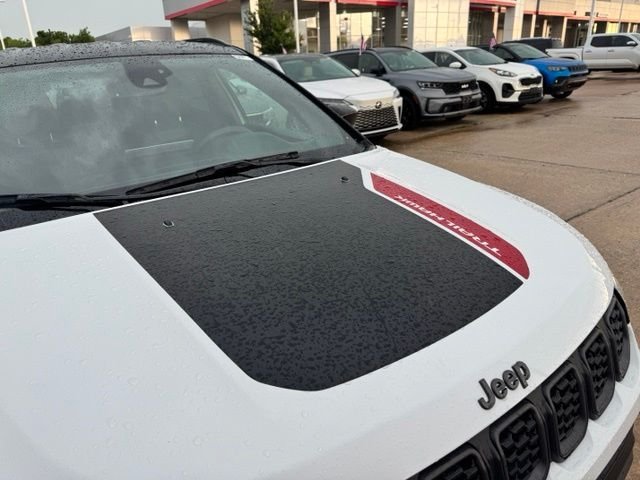 2025 Jeep Compass Trailhawk - Photo 11