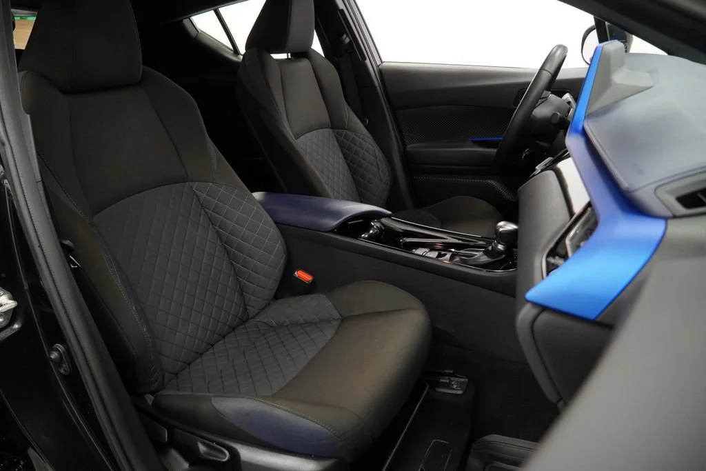 Used 2021 Black Sand Pearl Toyota LE image 28