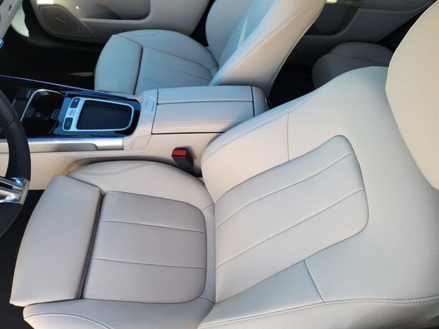 New 2026 Polar White Mercedes-Benz GLB 250 image 8