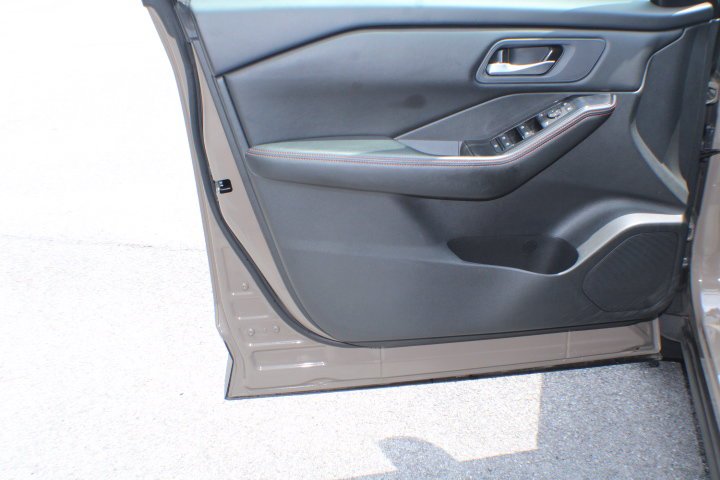 Used 2025 Baja Storm Metallic Nissan Rock Creek image 6