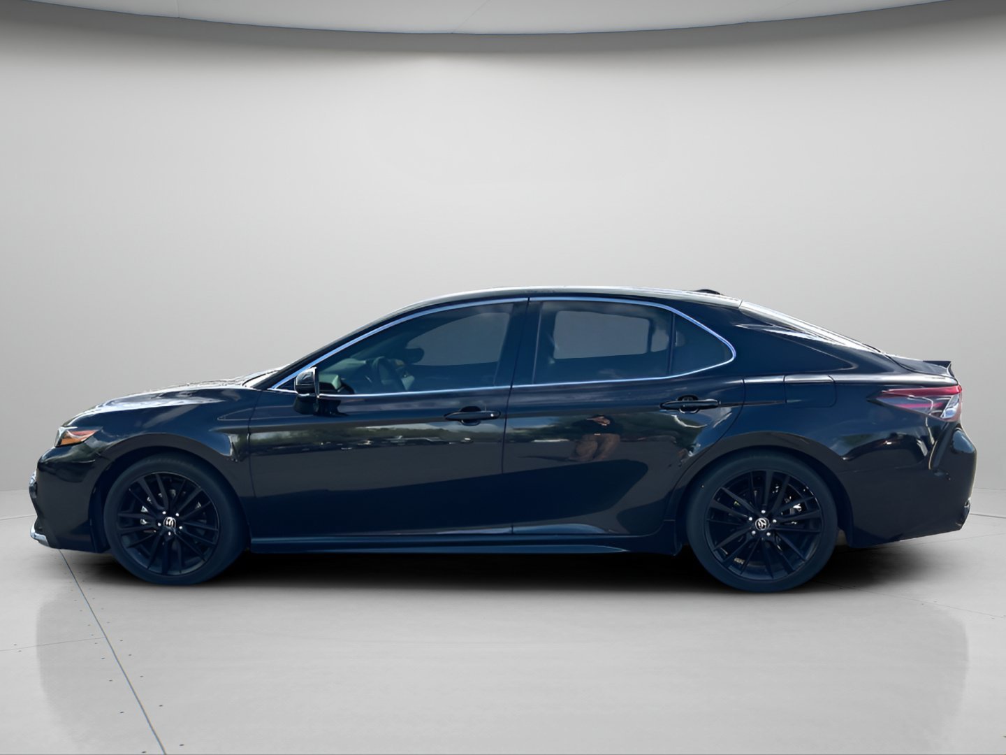 Used 2023 Midnight Black Metallic Toyota XSE image 11