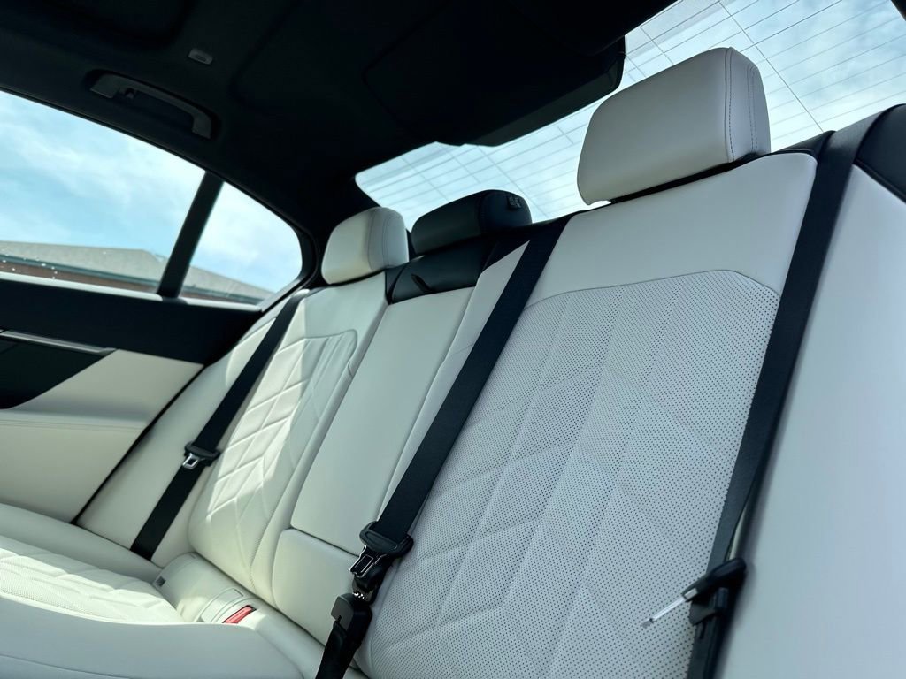 New 2026 Dark Graphite Metallic BMW 530i xDrive image 20