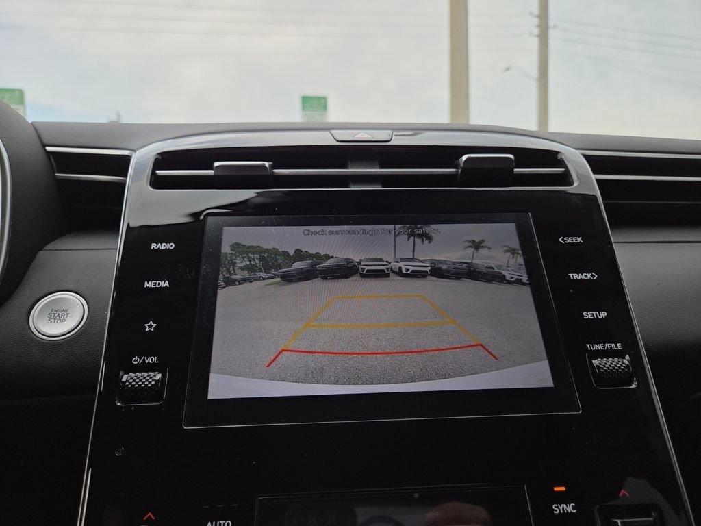Used 2024 White Pearl Hyundai SEL image 31