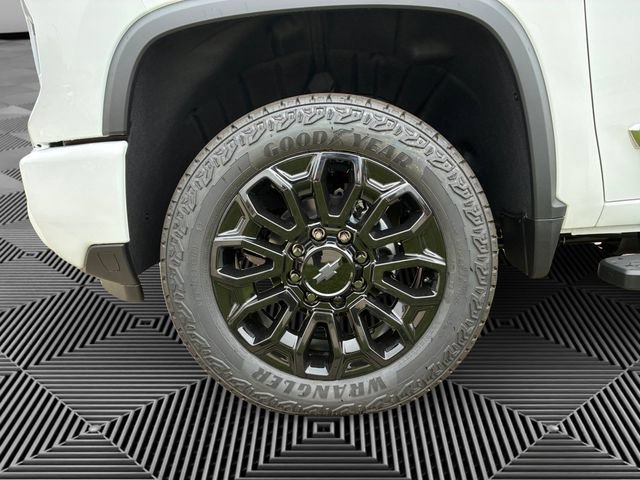 2026 Chevrolet Silverado 2500 HD High Country - Photo 9