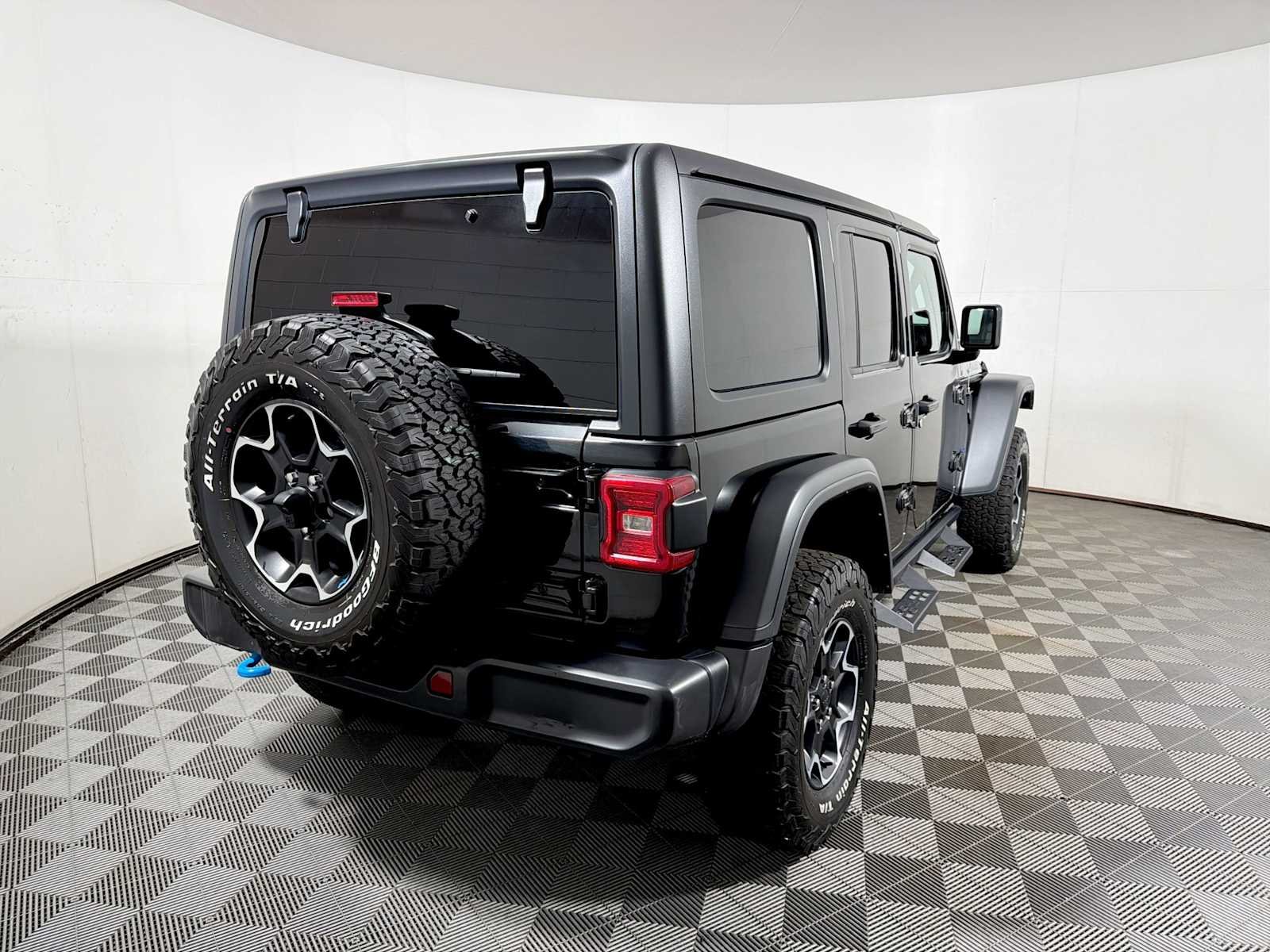 Used 2023 Black Clearcoat Jeep Rubicon image 6