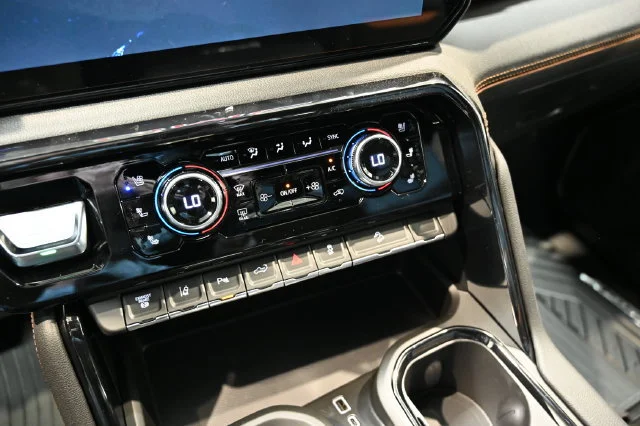 2026 GMC Sierra 2500HD AT4 - Photo 21