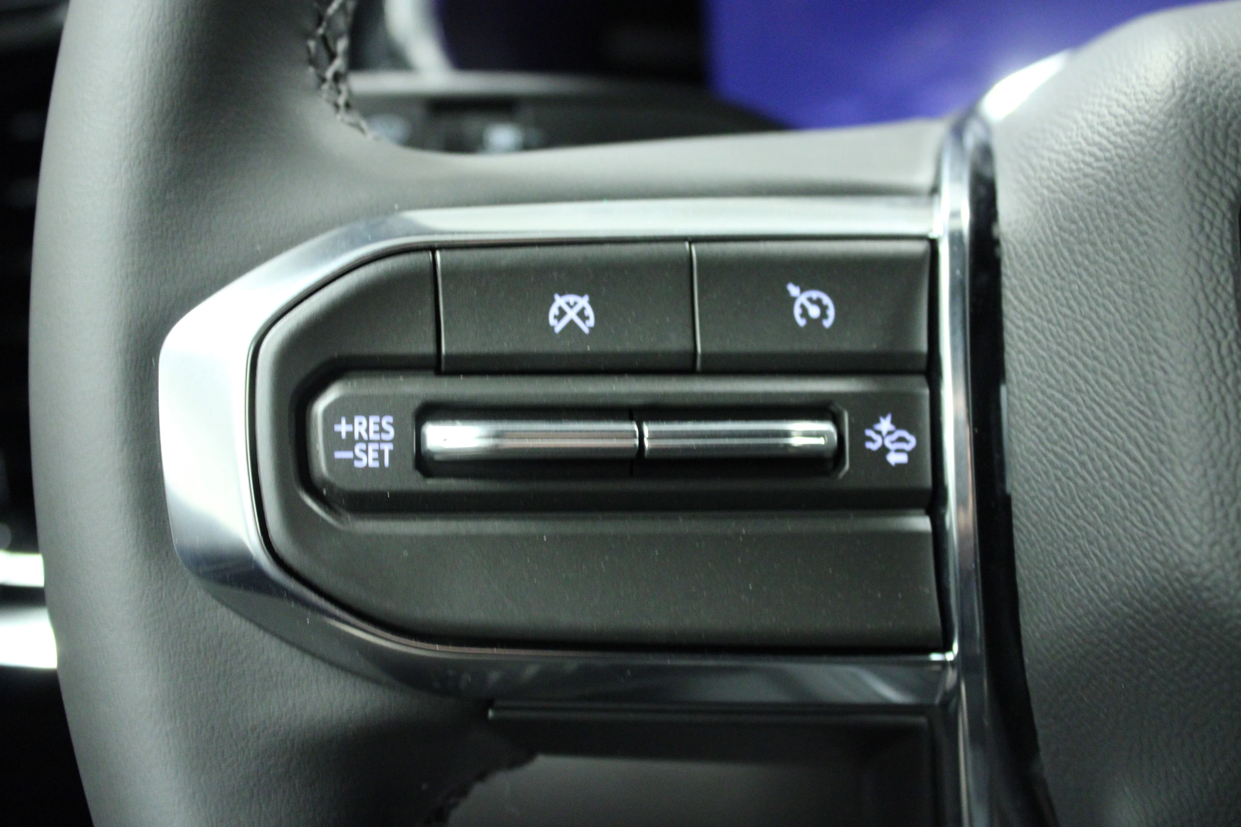 New 2026 Ebony Twilight Metallic GMC Elevation image 20