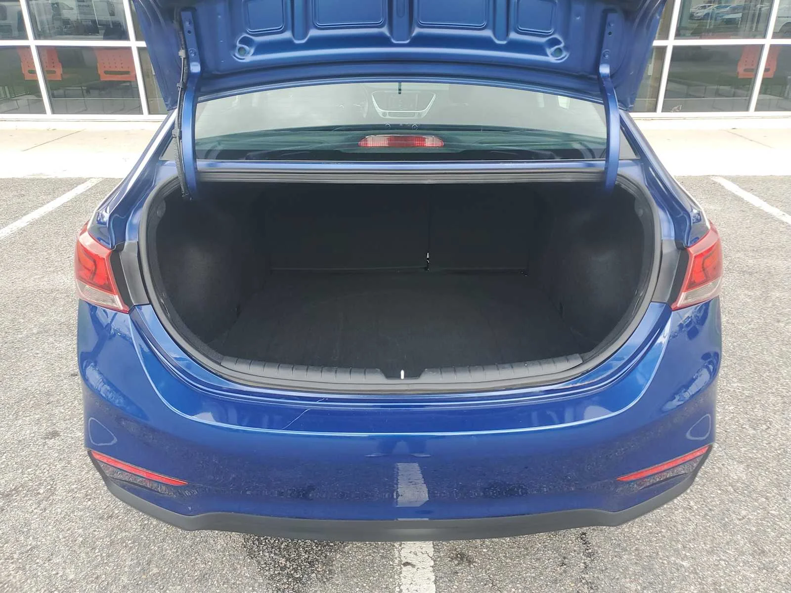 Used 2022  Hyundai Limited image 6