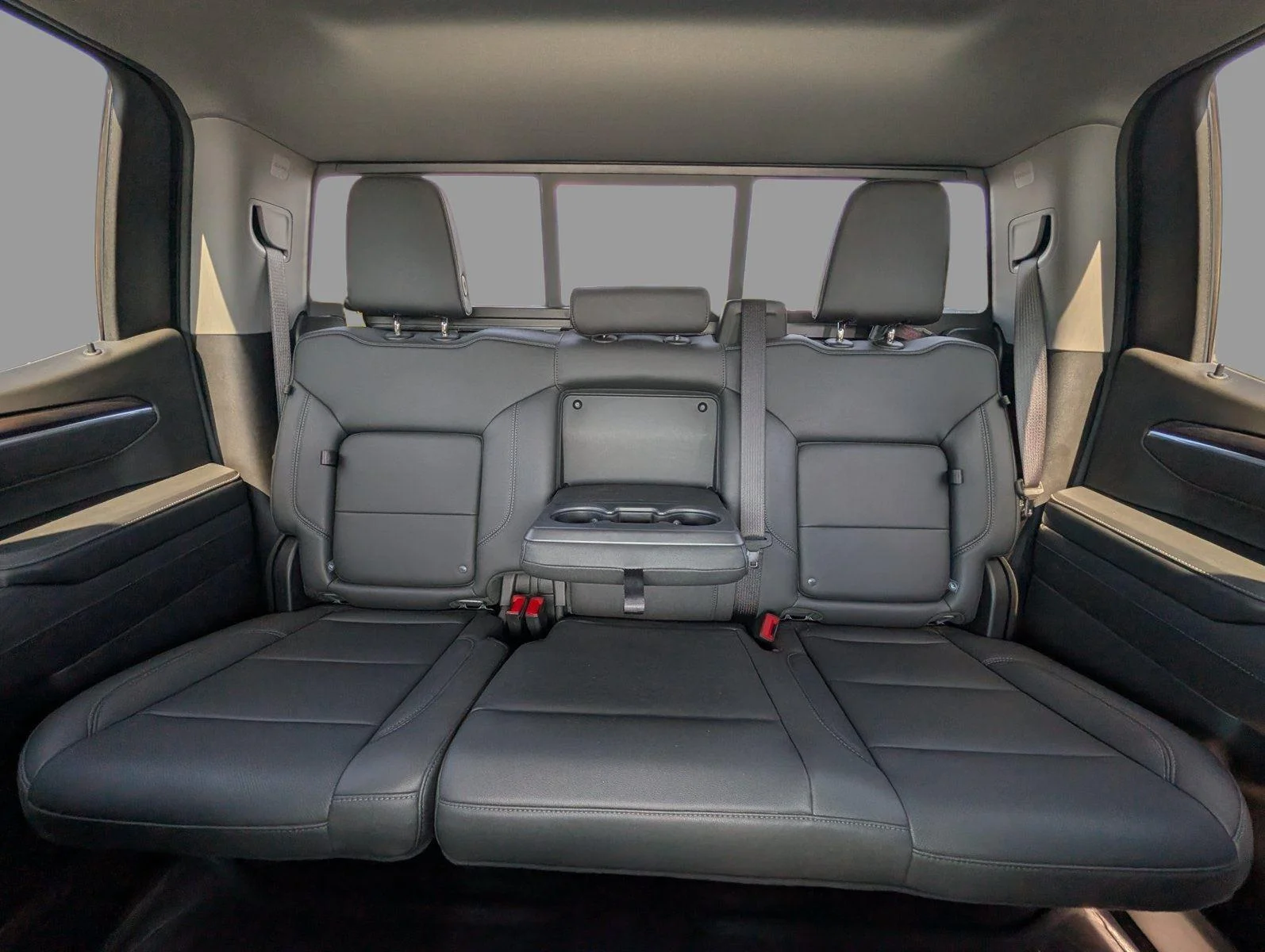 Used 2025 Sterling Metallic GMC SLT image 17