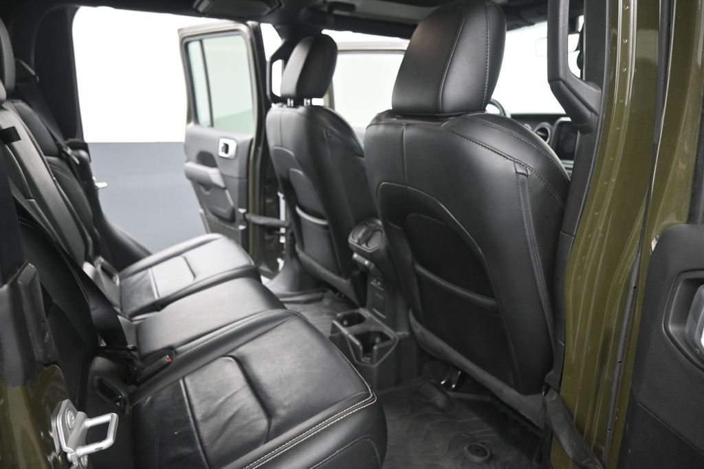 Used 2022 Green Jeep Overland image 14